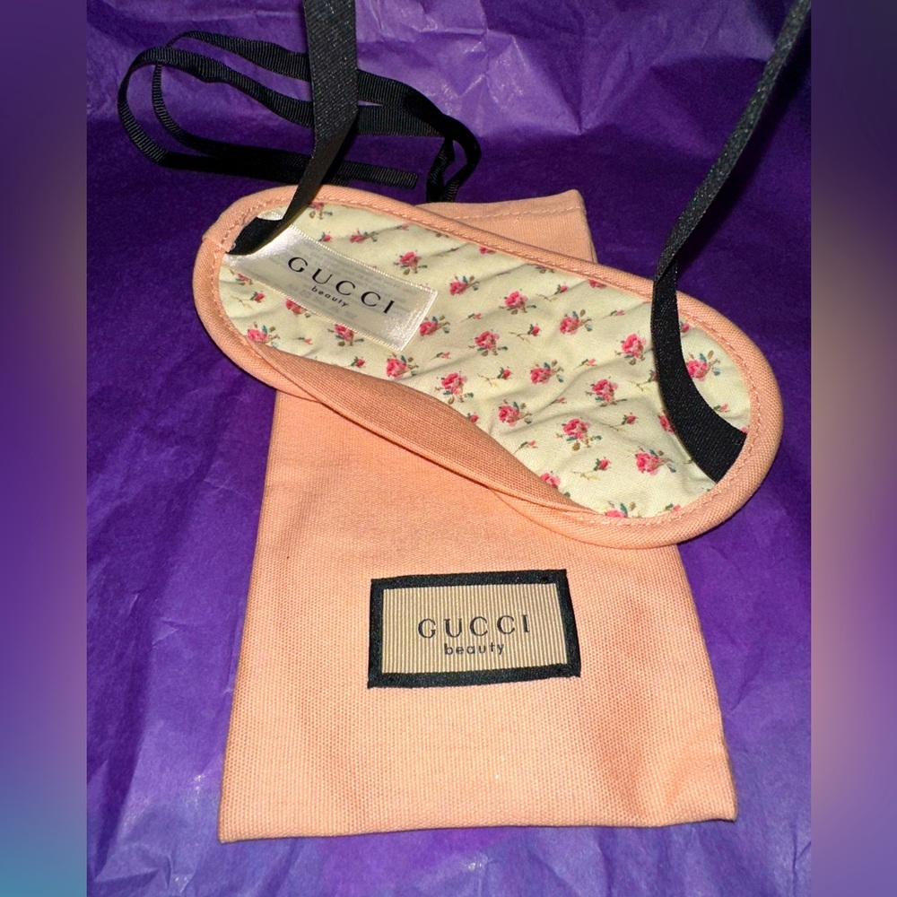 🌸New Gucci Beauty🌸 Quilted Pink Floral Sleep Mask with Gucci Pouch